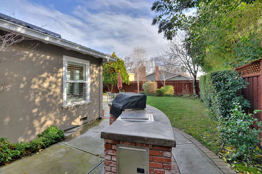 San Jose Corporate Rentals - West San Jose Executive Rental - Built in BBQ